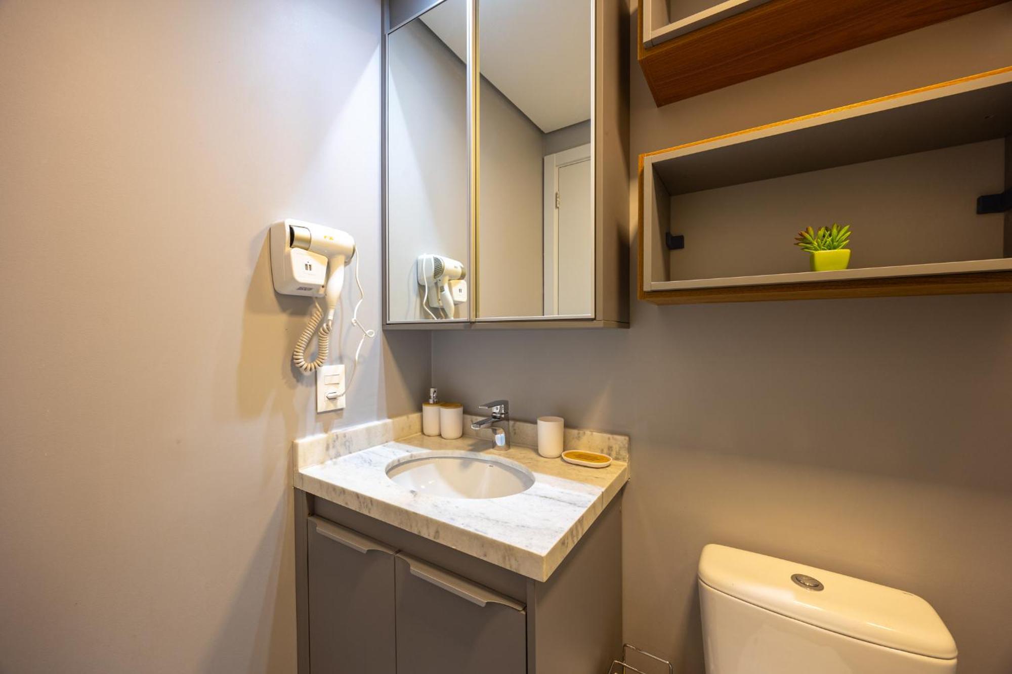 Apartamento Easy Star - Charmoso A Poucos Metros Da Estacao Sumare - Op01i *